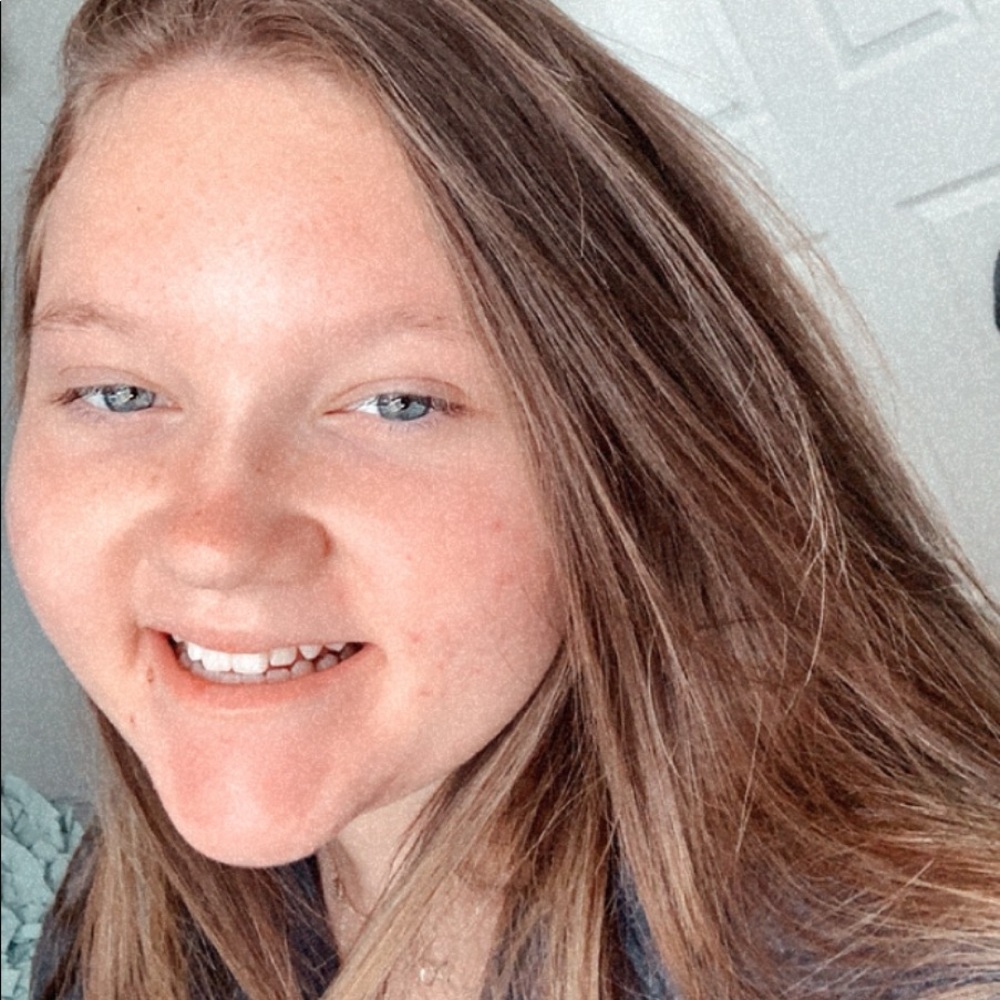 Meet your Posher, Britney